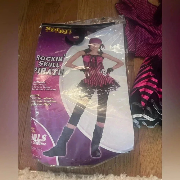 Pirate Girl's  Costume - Picture 1 of 3
